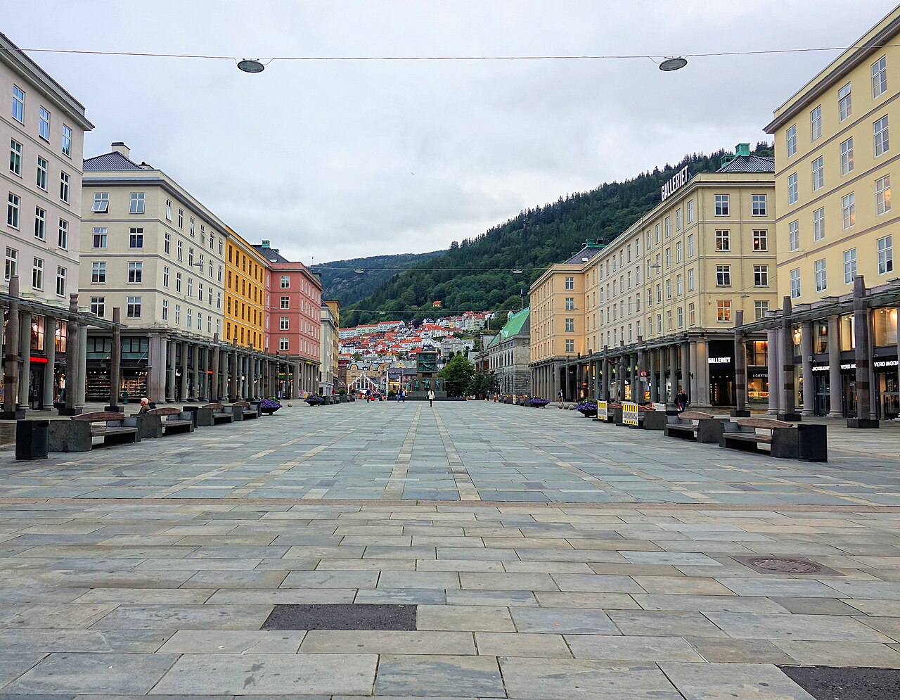 En kveld i Bergen sentrum: slik legger du opp middagen